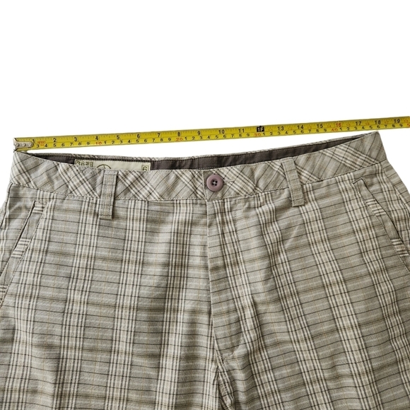 VOLCOM Workwear men's plaid shorts flat front size 36 - Picture 8 of 10
